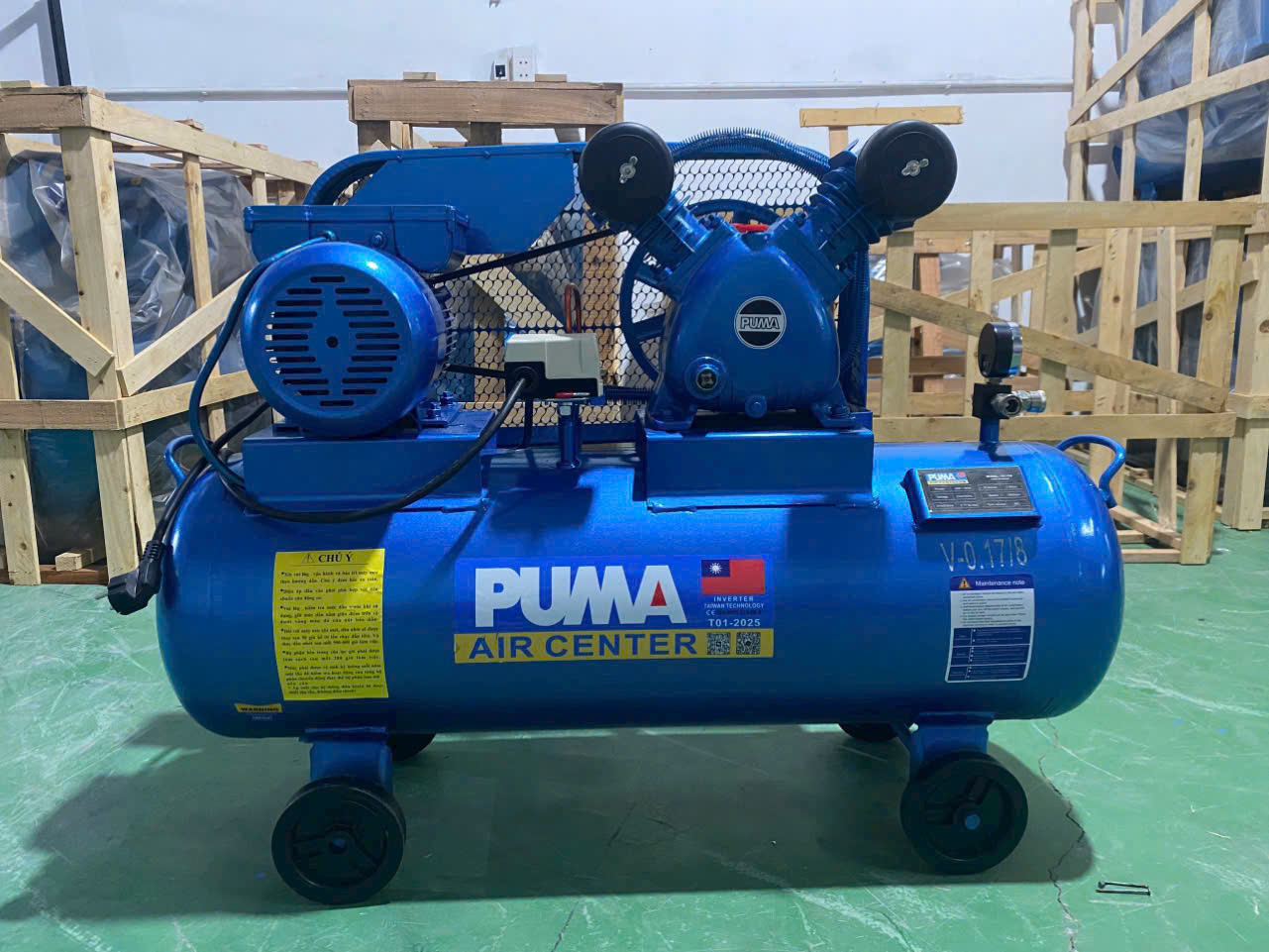 nên mua máy nén khí trục vít hay piston